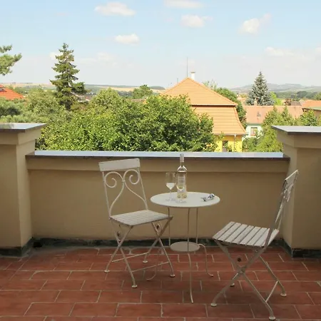 Apartman Nella Valtice Exterior photo