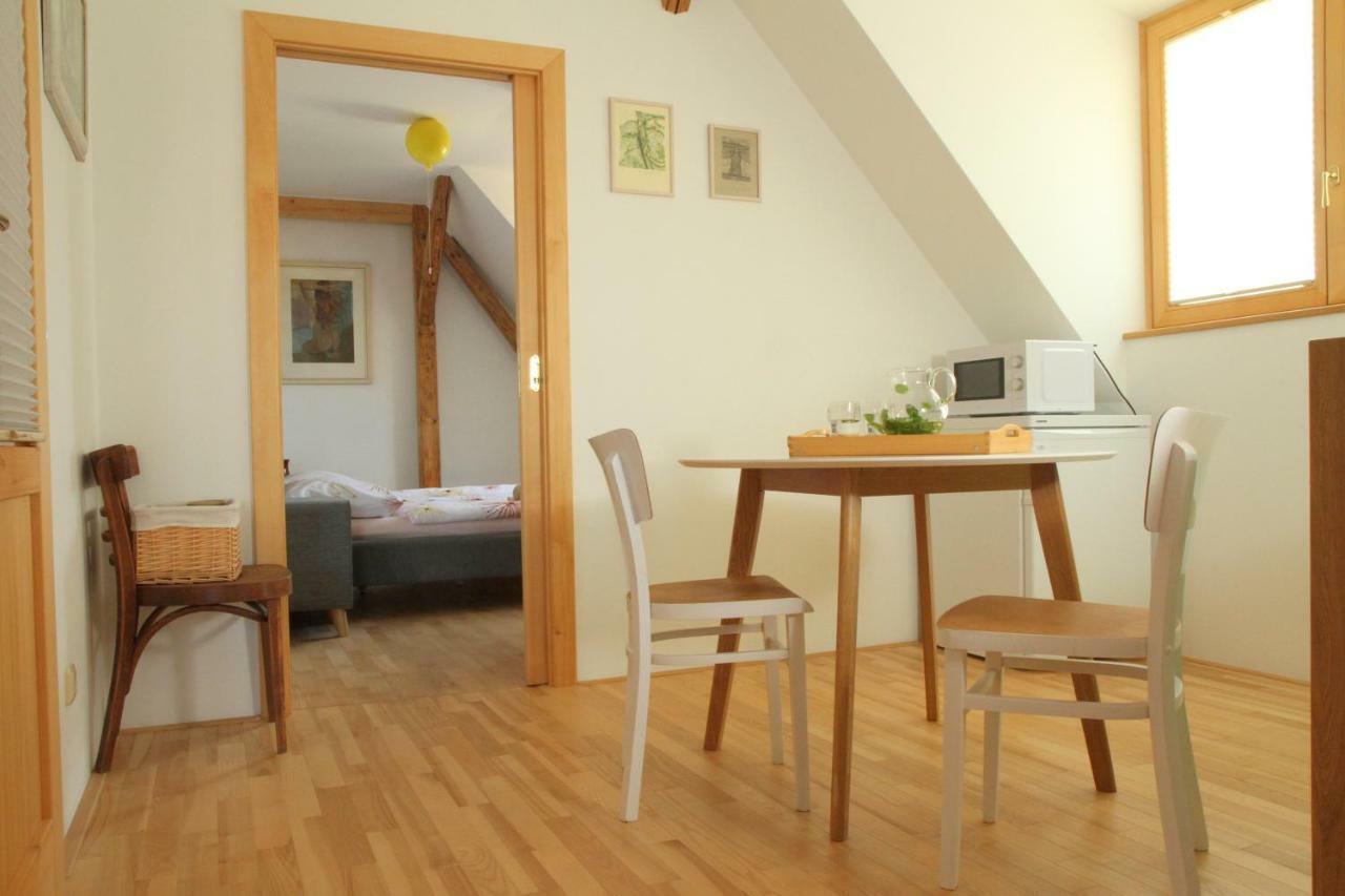 Nella Apartment *